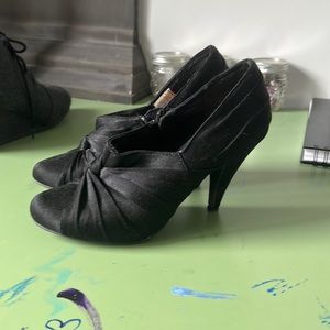Rocketdogs black heels